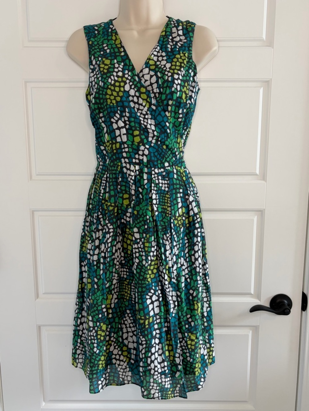 Alfani Woman Silk Cotton Sleeveless Wrap Dress Geometric Print Size 4P Office